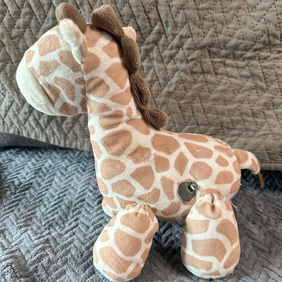 Music Playing-Wind Up- Plush Giraffe for Infant - Picture 2 of 3
